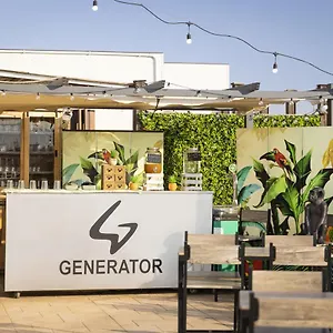Hostel Generator, Rom