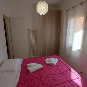 Apartment Vanni House 68 