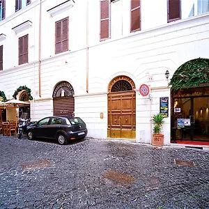 Vetrina Holidays Navona Roma